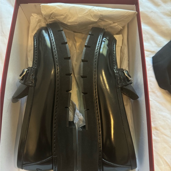 Ferragamo Gancini Loafers - Picture 6 of 8